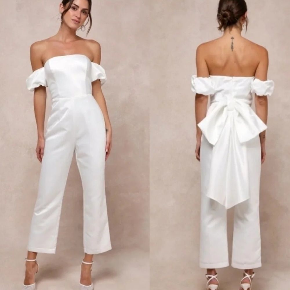 NWT LuLus Chic Vow White Satin Off-the-Shoulder Bow
Jumpsuit Size medium